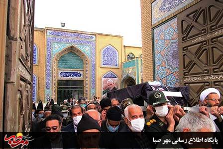 با بدرقه کم نظیر مردمی؛ پیکر عالم عامل و استاد برجسته اخلاق بر دوش مردم میانه تشییع شد