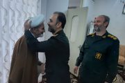 با هدف تکریم علما؛ هشتگ عمامه بوسی در شهرستان میانه همگانی شد