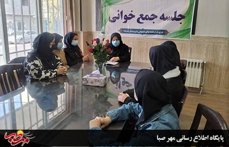 بازدید دانش آموزان دبیرستان دخترانه عفاف از کتابخانه عمومی پیامبر رحمت شهرستان میانه