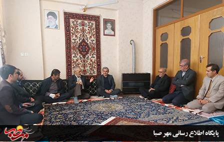 دیدار فرماندار ویژه میانه با خانواده شهید ماهیار