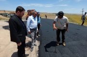 معاون عمرانی فرماندار میانه از پروژه راه ارتباطی روستای گاوینه رود-آونلیق بازدید کرد