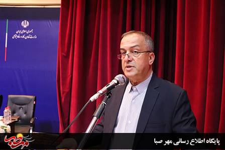 فرماندار ویژه میانه؛ رفع مشکل بیکاری شهرستان مستلزم مساعدت مسئولان است