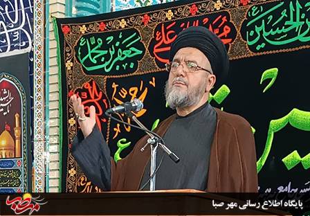 امام جمعه میانه؛ نقطه تقابل با دشمن فقط قدرت است /دشمن بداند از حق هسته ای خود ذره ای عقب نشینی نخواهیم کرد